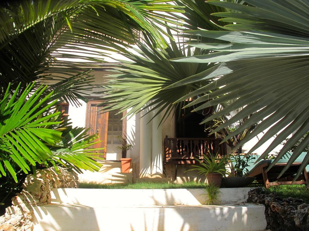 Peponi Hotel Shela Ruang foto