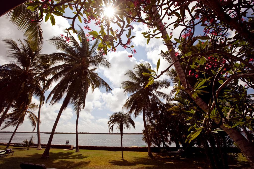 Peponi Hotel Shela Ruang foto