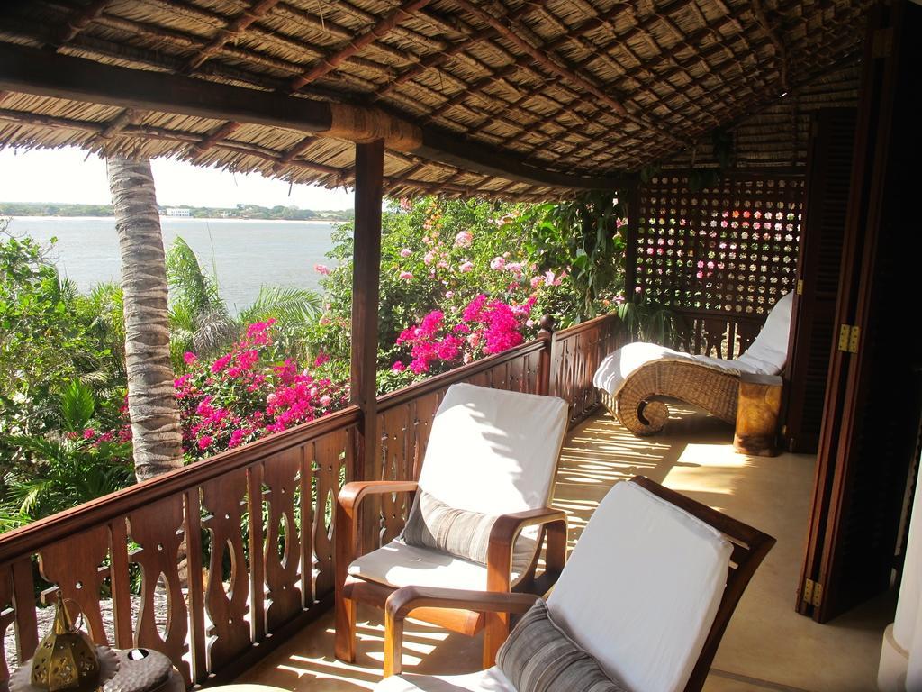 Peponi Hotel Shela Ruang foto
