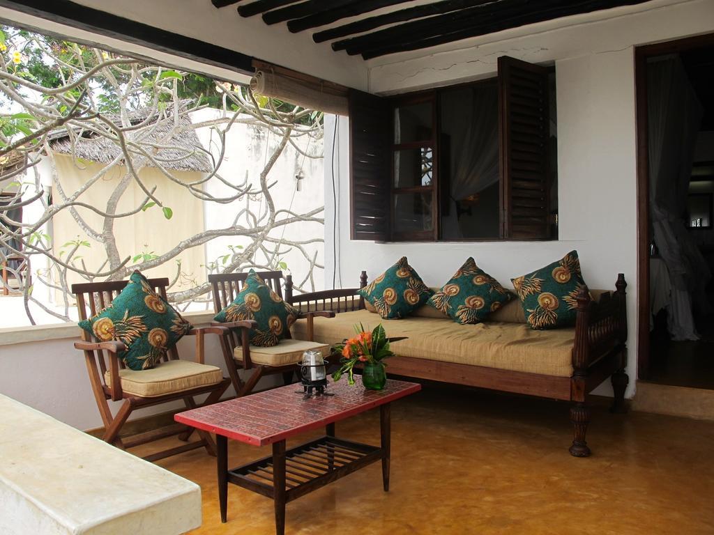 Peponi Hotel Shela Ruang foto
